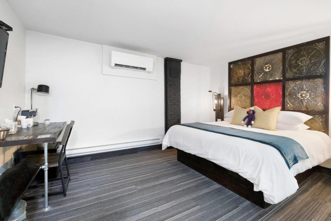 Heart & Hops Brewery Suites Kingsville Экстерьер фото