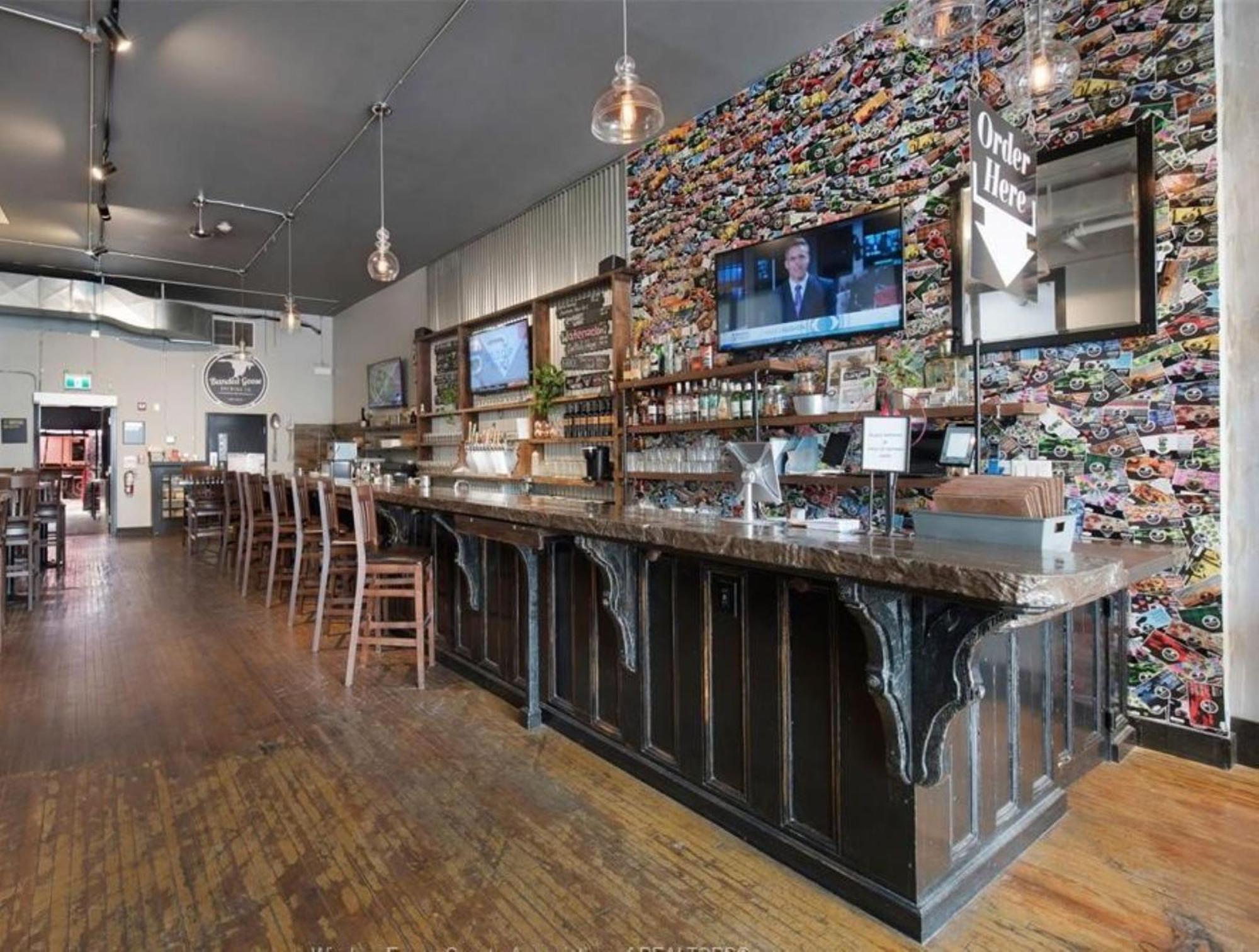 Heart & Hops Brewery Suites Kingsville Экстерьер фото